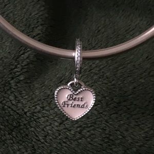 Pandora best friends charm :]
